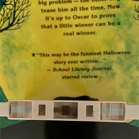 The Hallo Wiener by Dav Pilkey scholastic Cassette Tape And Book - Picture 3 of 3